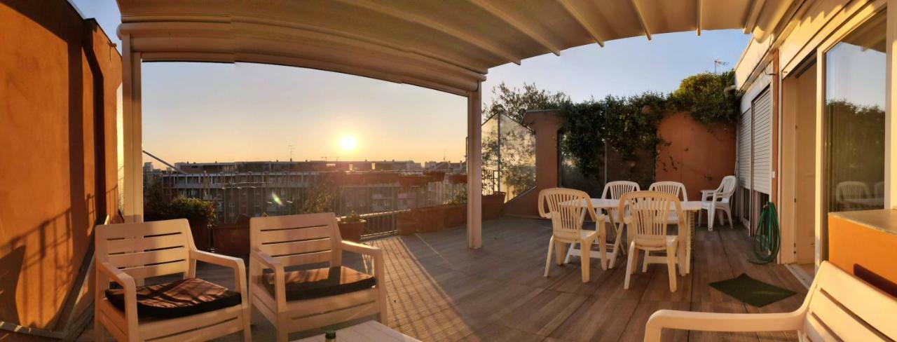 Exclusive Rooftop Apartment With Large Terrace In Solari/Tortona Milan Bagian luar foto